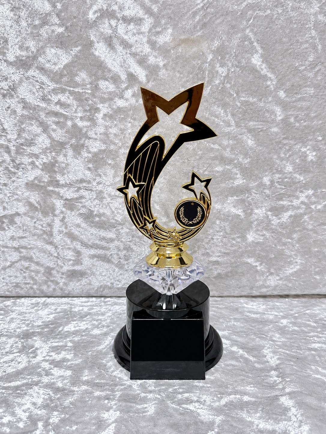 Trofeo Estrellas Dorado y Negro con Diamante de Color y Placa Personalizable