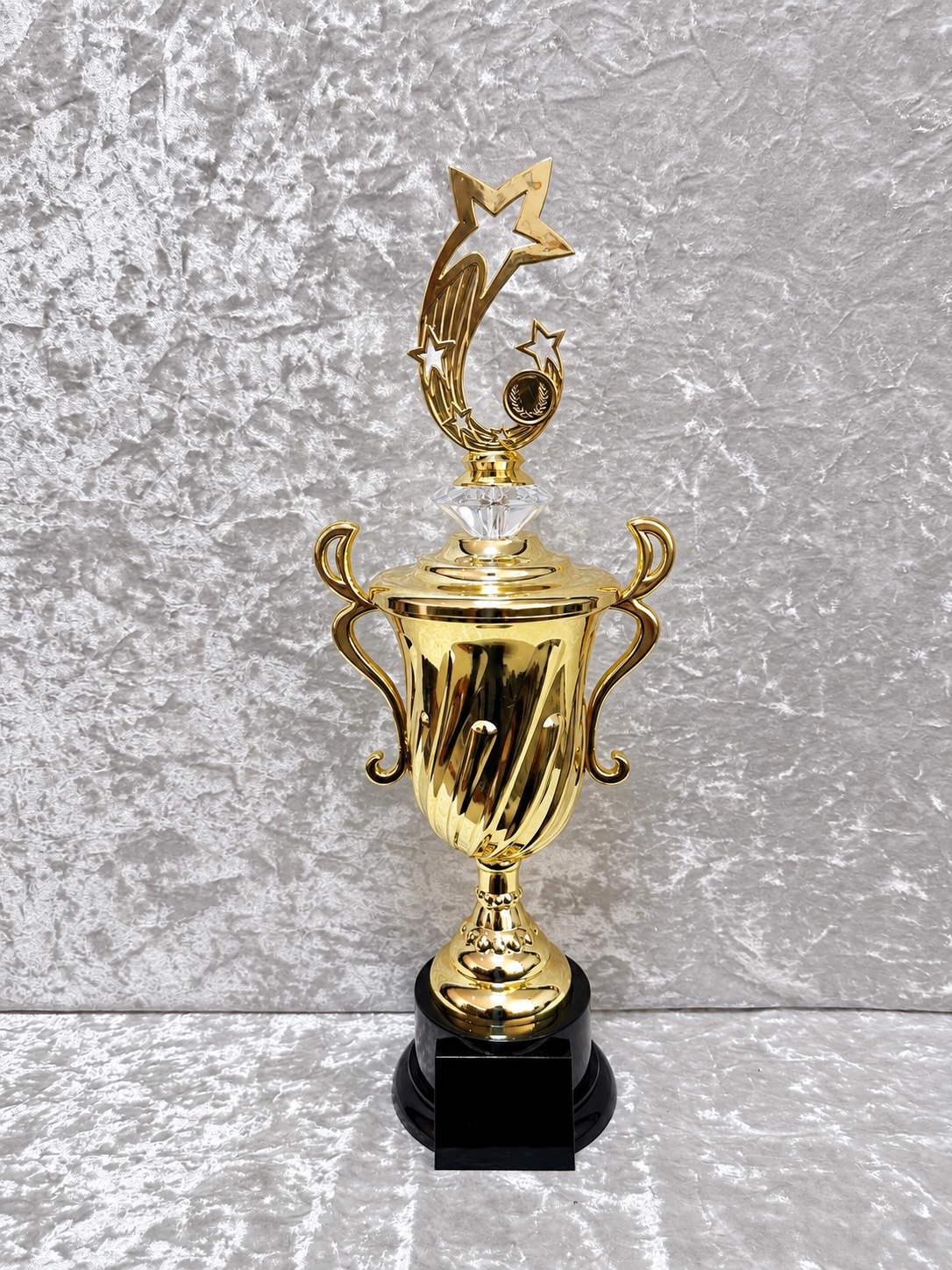 Trofeo Copa Dorada Premium con Estrellas, Diamante de Color, Disco para Logo y Placa Personalizable