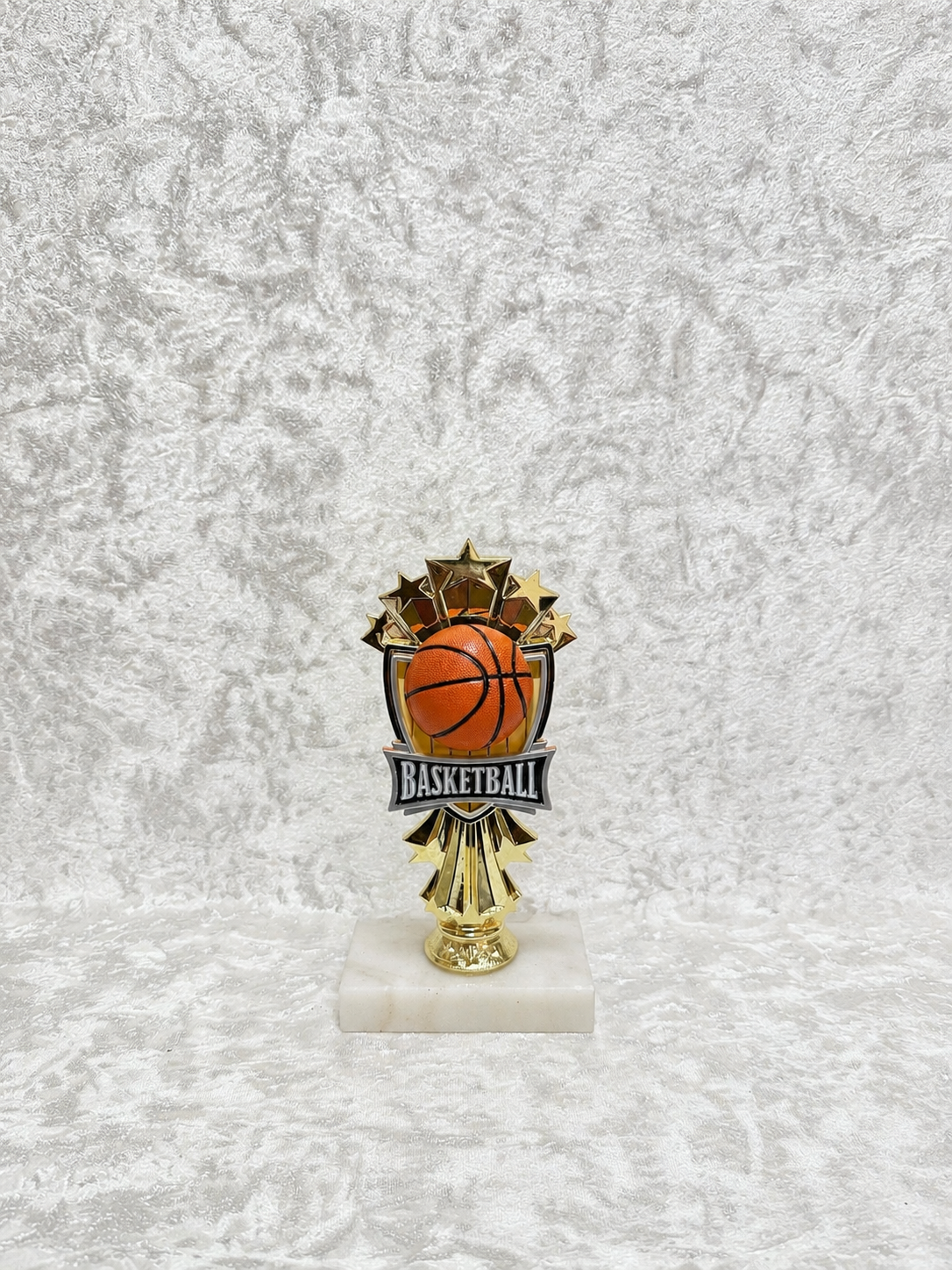 Trofeo de Baloncesto con Bola y Diseño de Estrellas