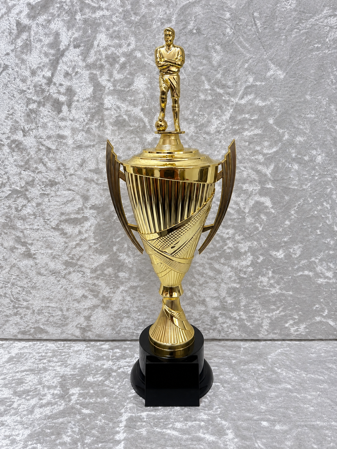Trofeo Copa Dorada Premium de Fútbol con Jugador y Placa Personalizable