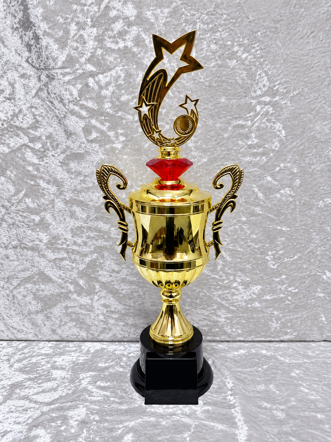 Trofeo Copa Dorada Premium con Estrellas, Diamante de Color y Placa Personalizable