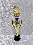 Trofeo Copa Dorada Premium con Estrellas, Diamante de Color y Placa Personalizable
