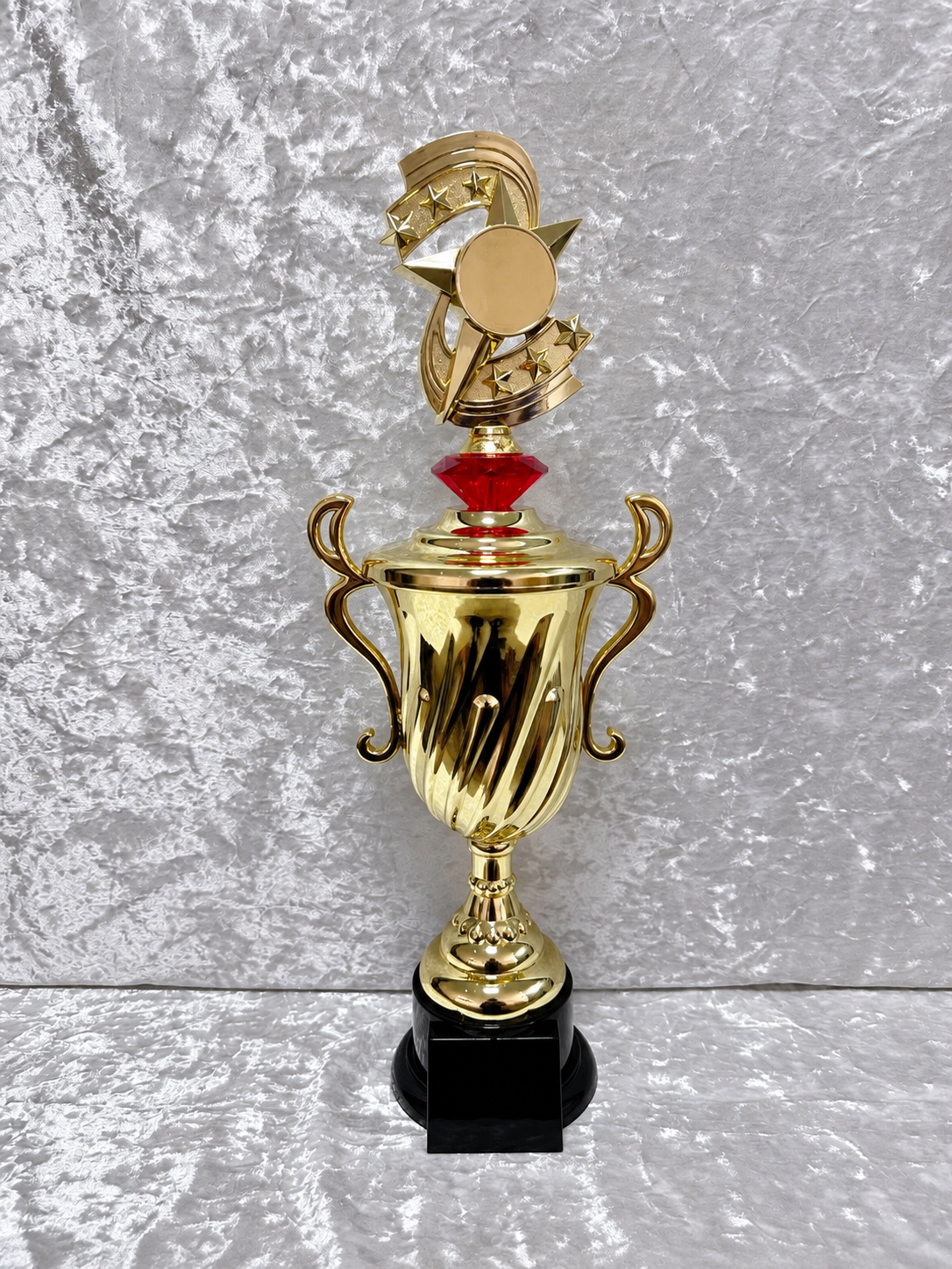 Trofeo Copa Dorada Premium con Diseño Espiral, Estrellas, Diamante Personalizable y Placa Personalizada