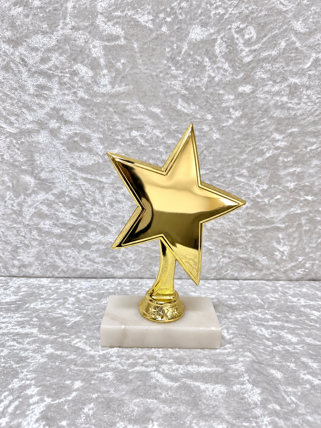 Trofeo Estrella Dorada Premium con Base de Mármol y Centro Personalizable