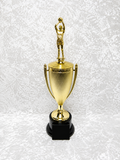 Trofeo Copa de Baloncesto con Jugador y Base Negra