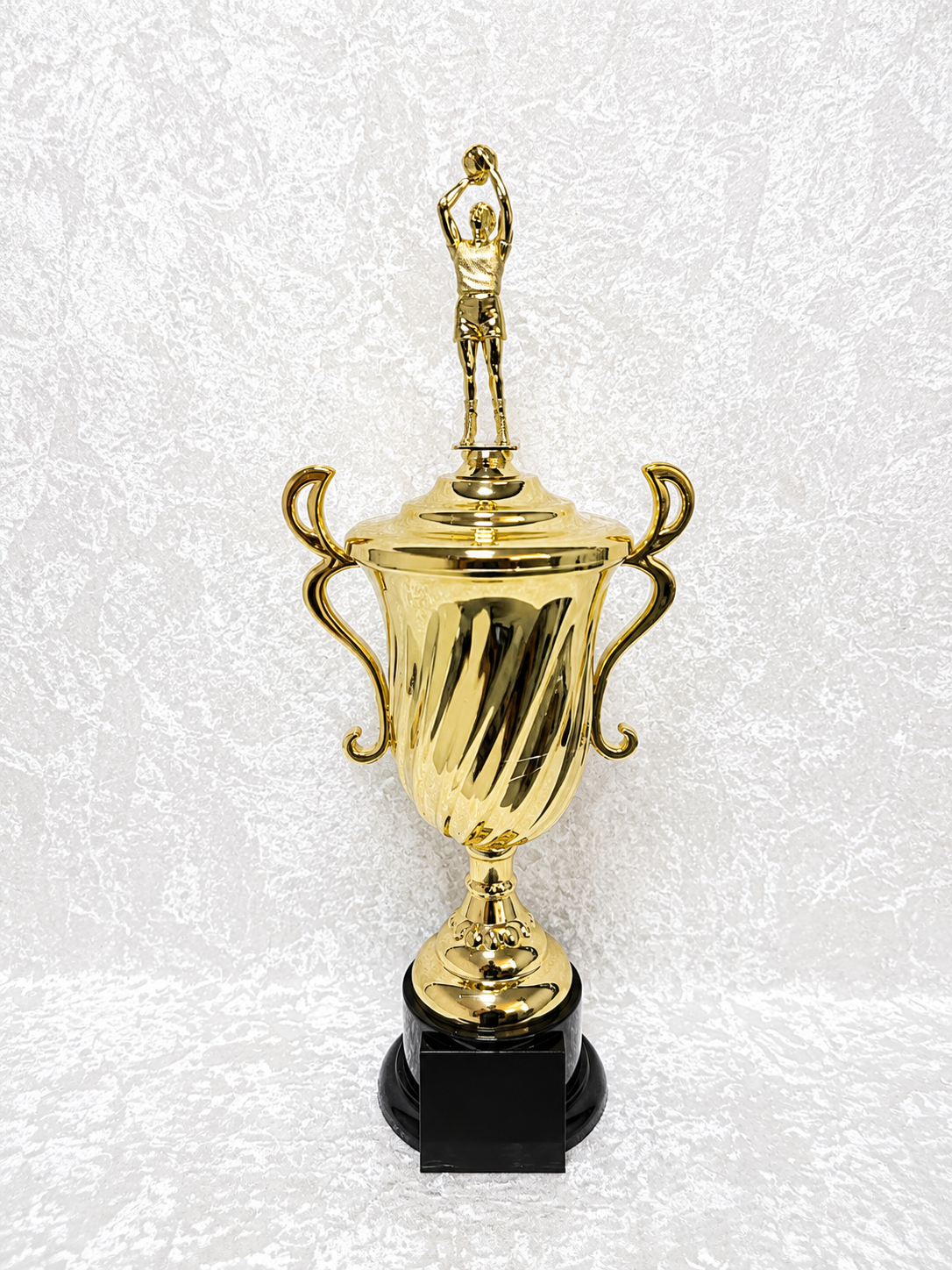 Trofeo Copa de Baloncesto con Jugadora y Base Negra
