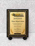 Placa de Agradecimiento Personalizada en Negro y Dorado