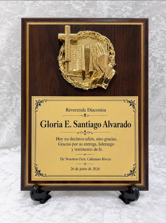 Placa de Reconocimiento Cristiana Personalizada con Biblia, Cruz y Manos en Oración