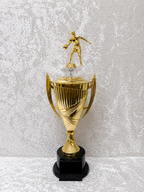 Trofeo de Baloncesto con Copa Dorada, Figura de Jugador y Diamante Decorativo