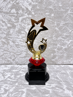 Trofeo Estrellas Dorado y Negro con Diamante de Color y Placa Personalizable