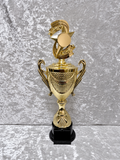 Trofeo Copa Dorada Premium con Estrellas, Emblema Circular Personalizable y Placa Personalizada