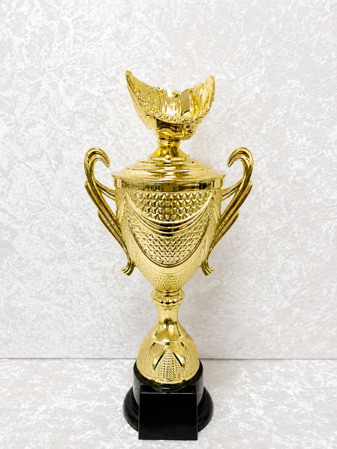Trofeo Copa Dorada Premium de Béisbol con Guante Personalizable
