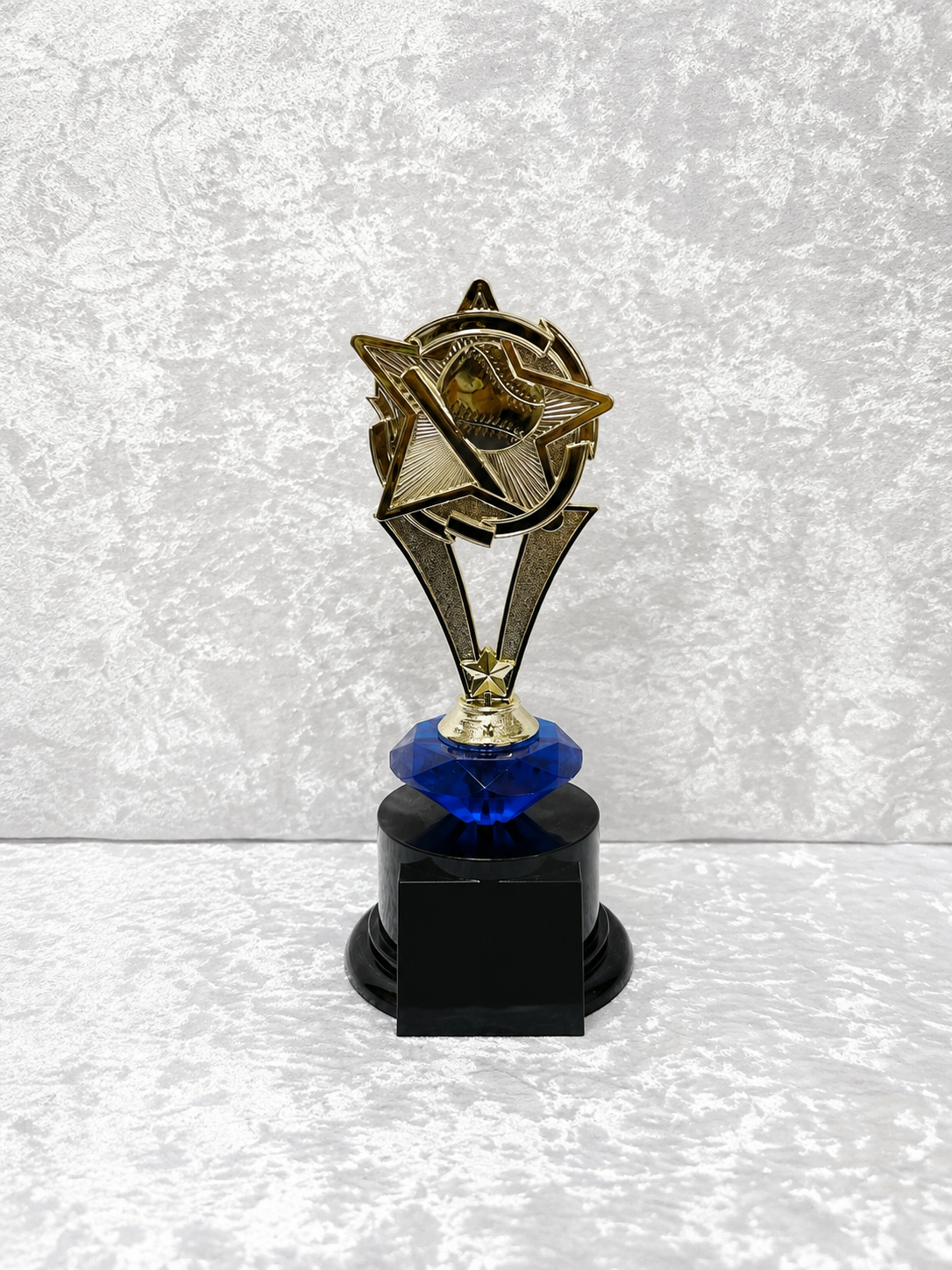 Trofeo Dorado de Béisbol con Base de Diamante Personalizable