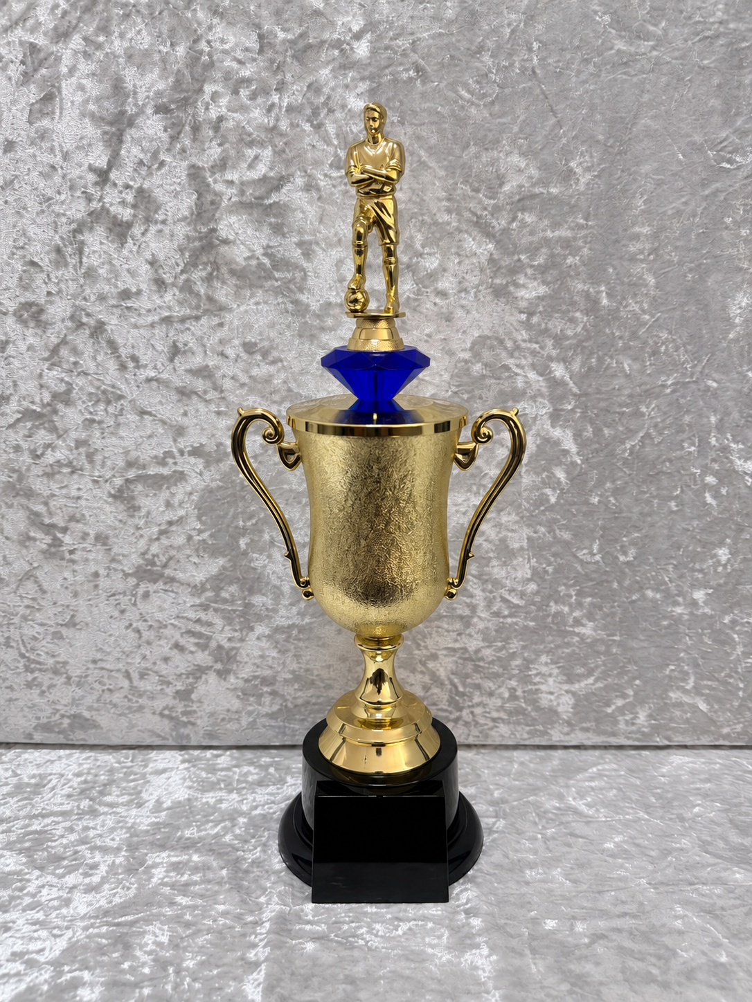 Trofeo Copa Dorada Premium de Fútbol con Jugador, Diamante de Color y Placa Personalizable