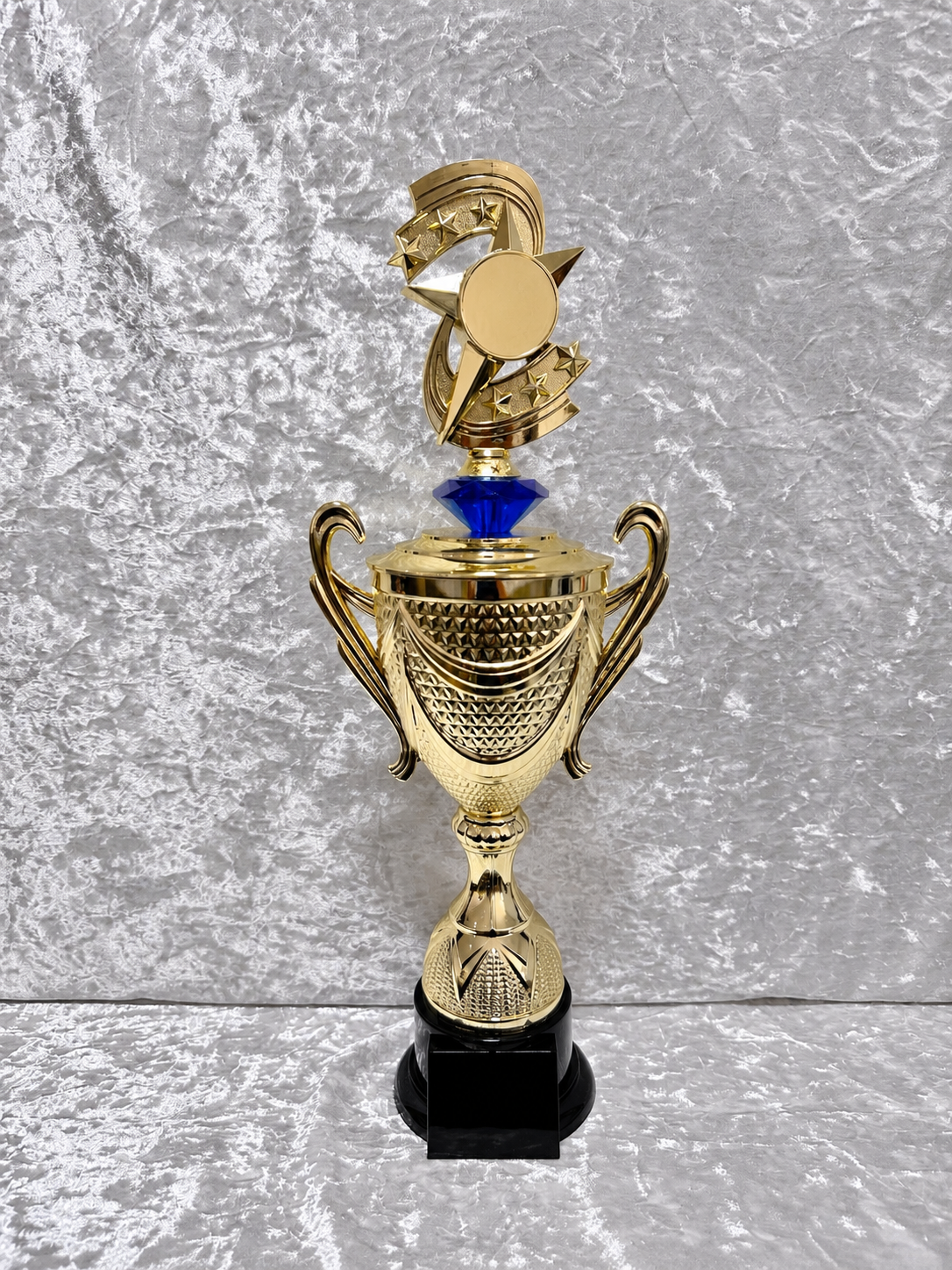 Trofeo Copa Dorada Premium con Estrellas, Diamante de Color y Emblema Personalizable