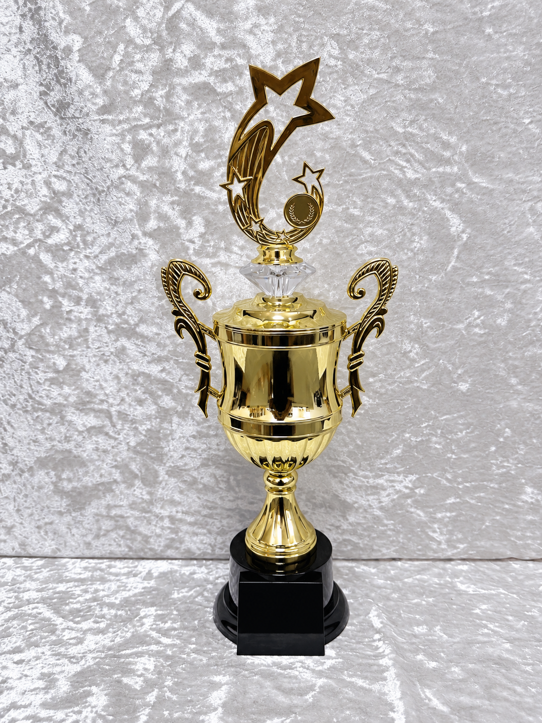 Trofeo Copa Dorada Premium con Estrellas, Diamante de Color y Placa Personalizable