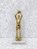 Trofeo Figura Baloncesto Dorada 9 3/4" con Base de Mármol Blanco