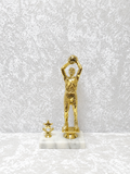Trofeo Figura Baloncesto Dorada 9 3/4" con Estrella y Base de Mármol Blanco