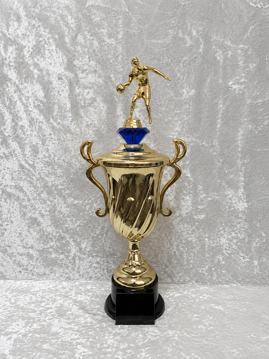 Trofeo Copa de Baloncesto con Jugador y Opciones de Diamante